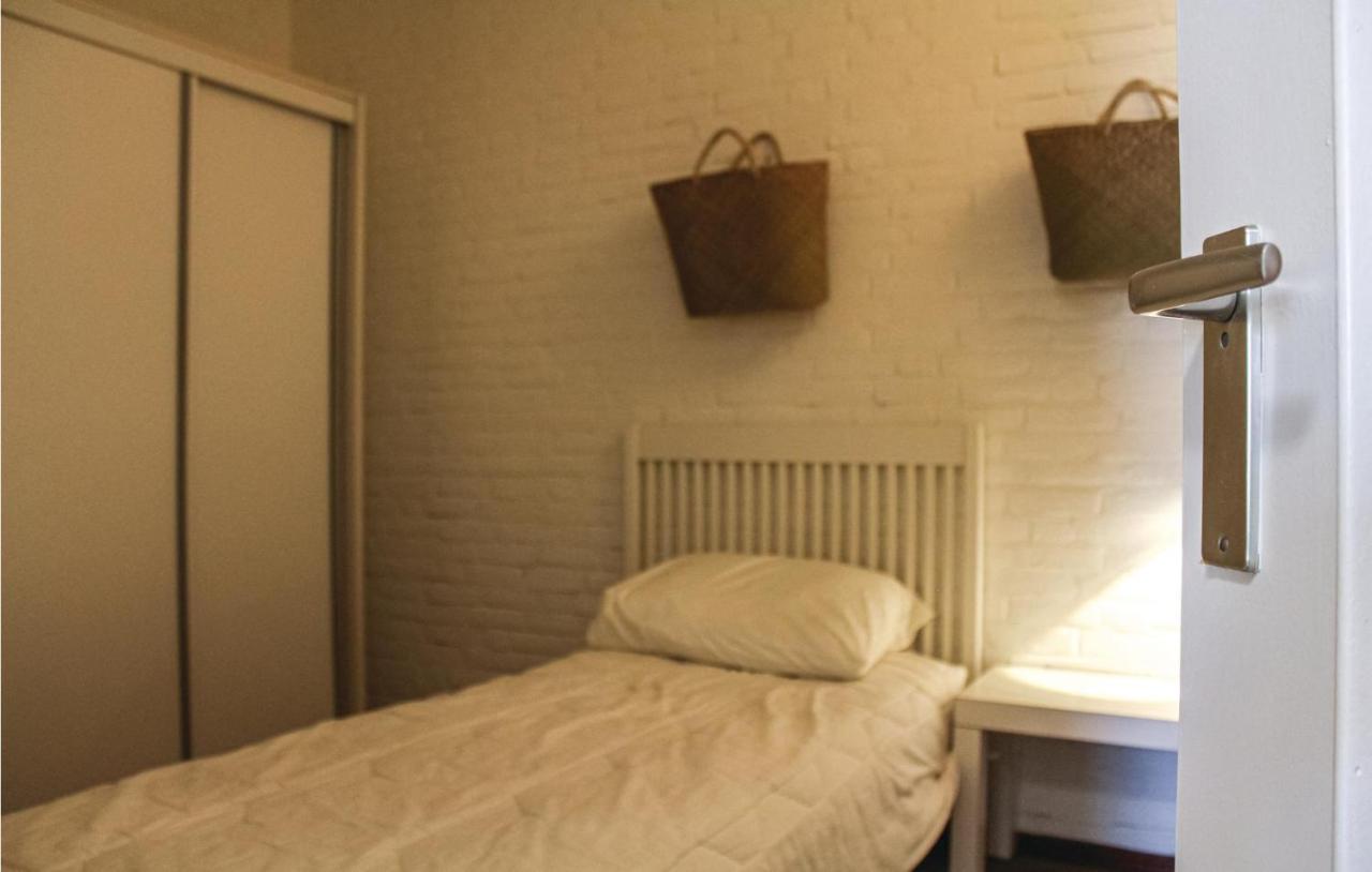 2 Bedroom Lovely Home In Bruinisse Extérieur photo